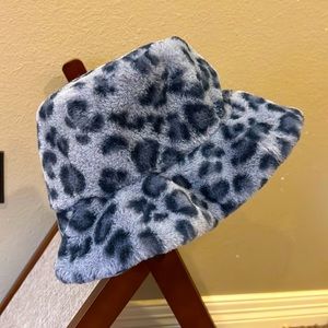 Super soft bucket hat